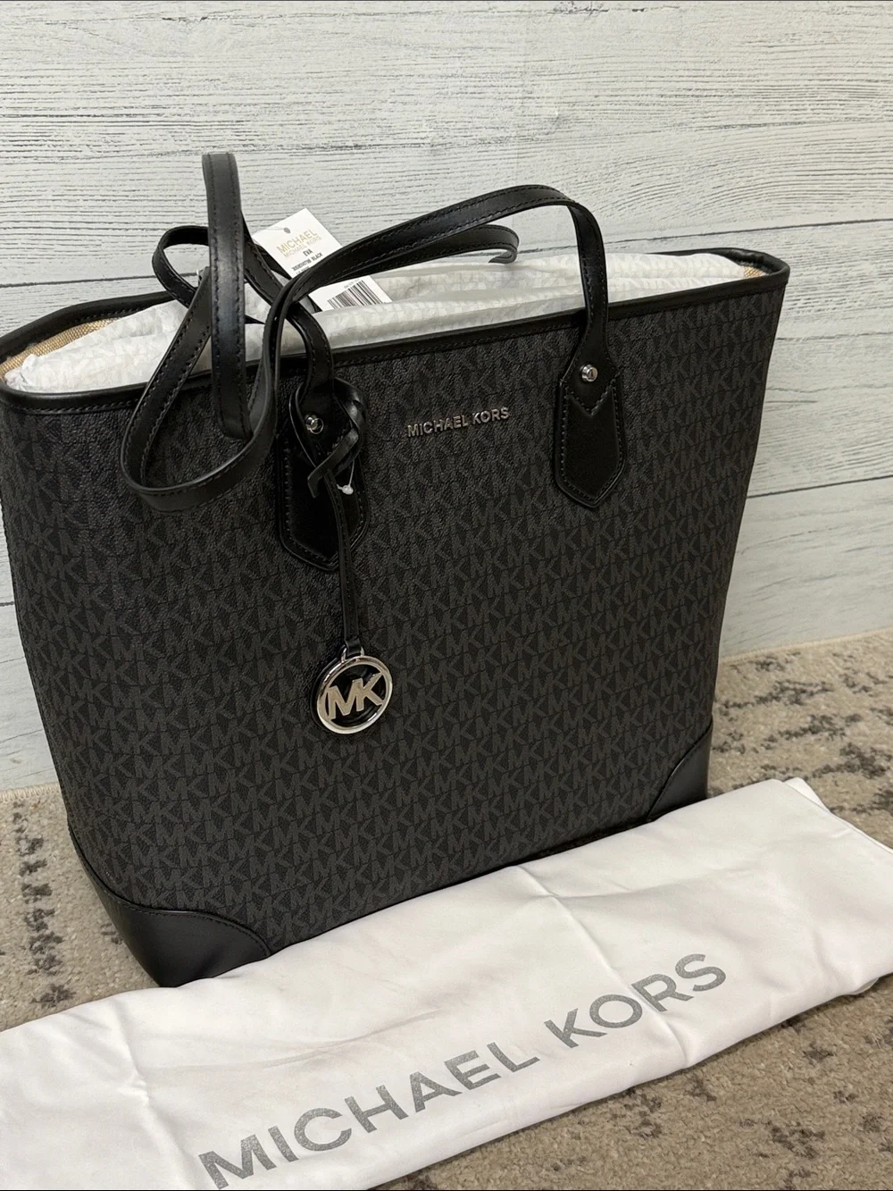 NWT Michael Kors Eva Large Leather Tote Bag